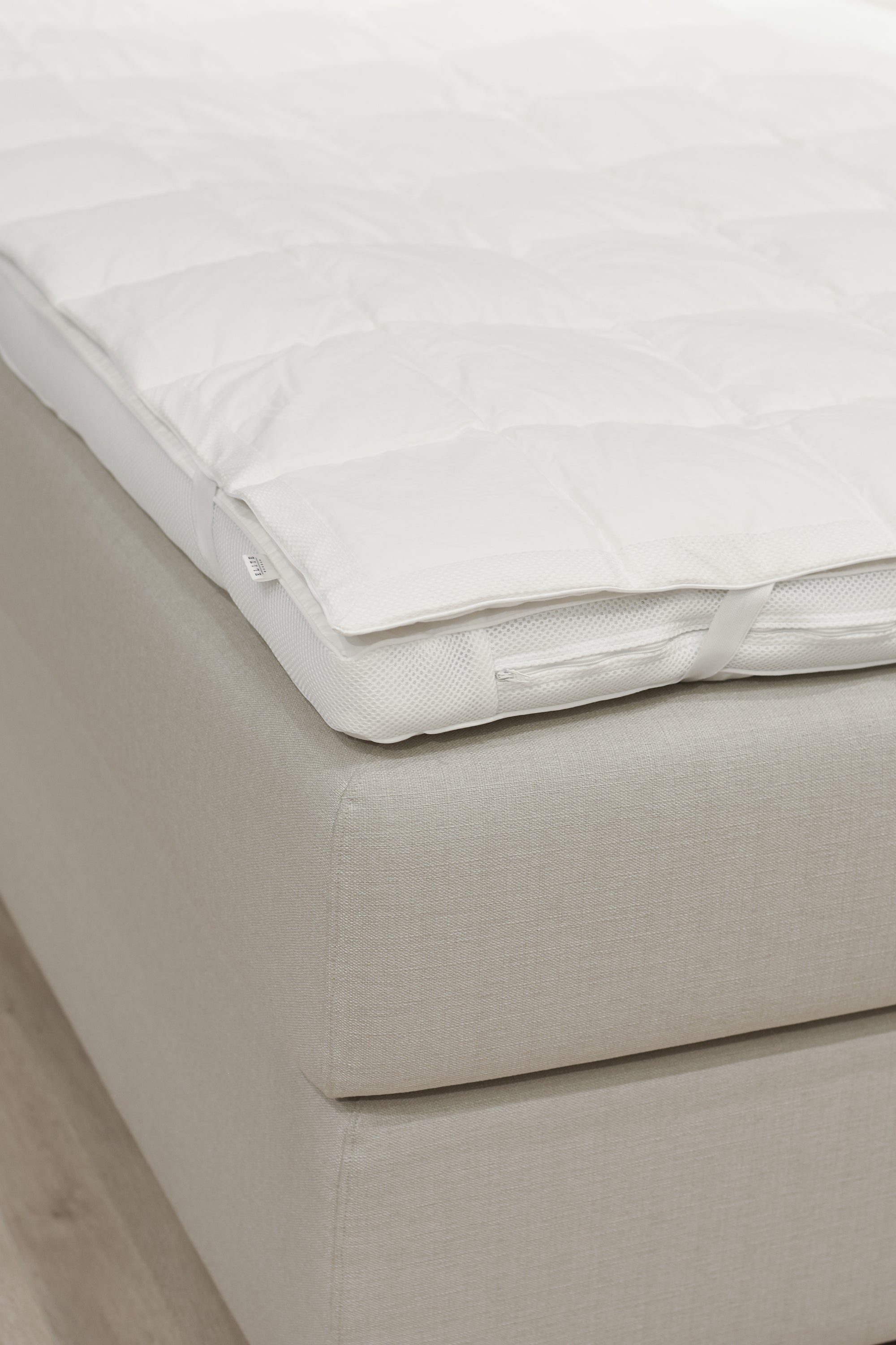 Bäddmadrasskydd Temprakon Zone Downtopper