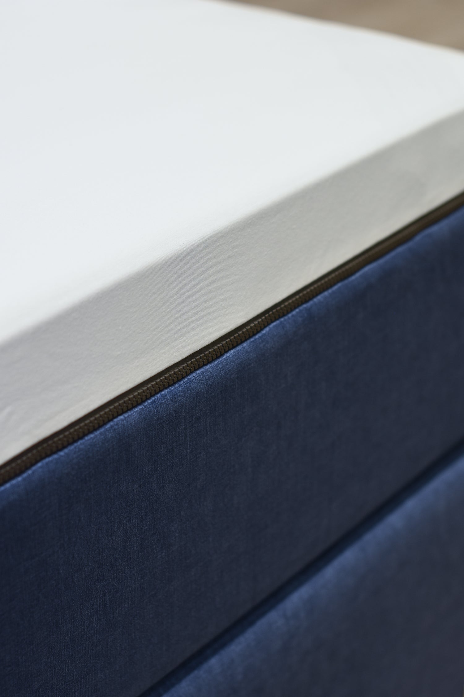 DEMO Kontinentalsäng AYA 02