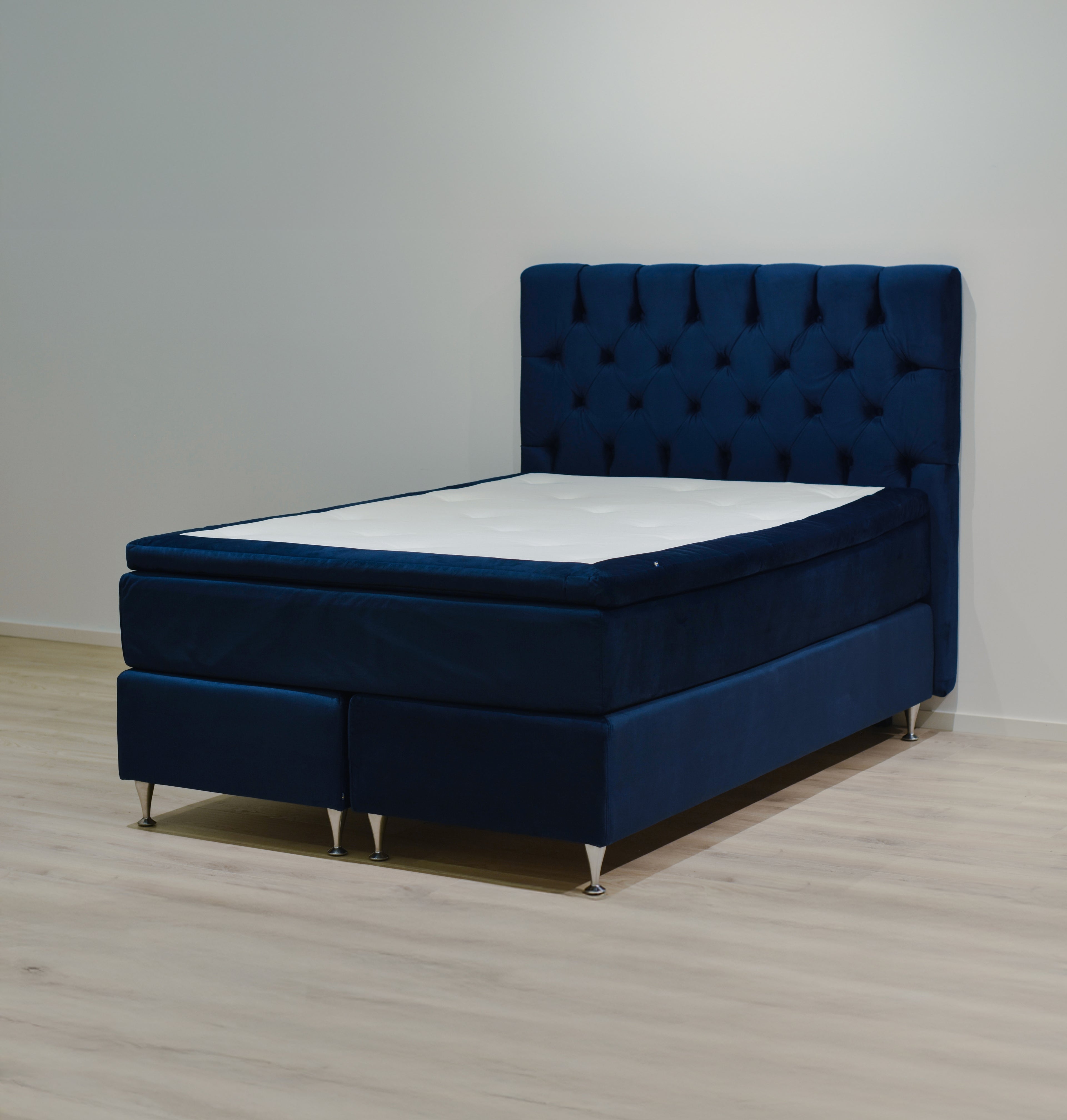 DEMO Kontinentalsäng Livorno