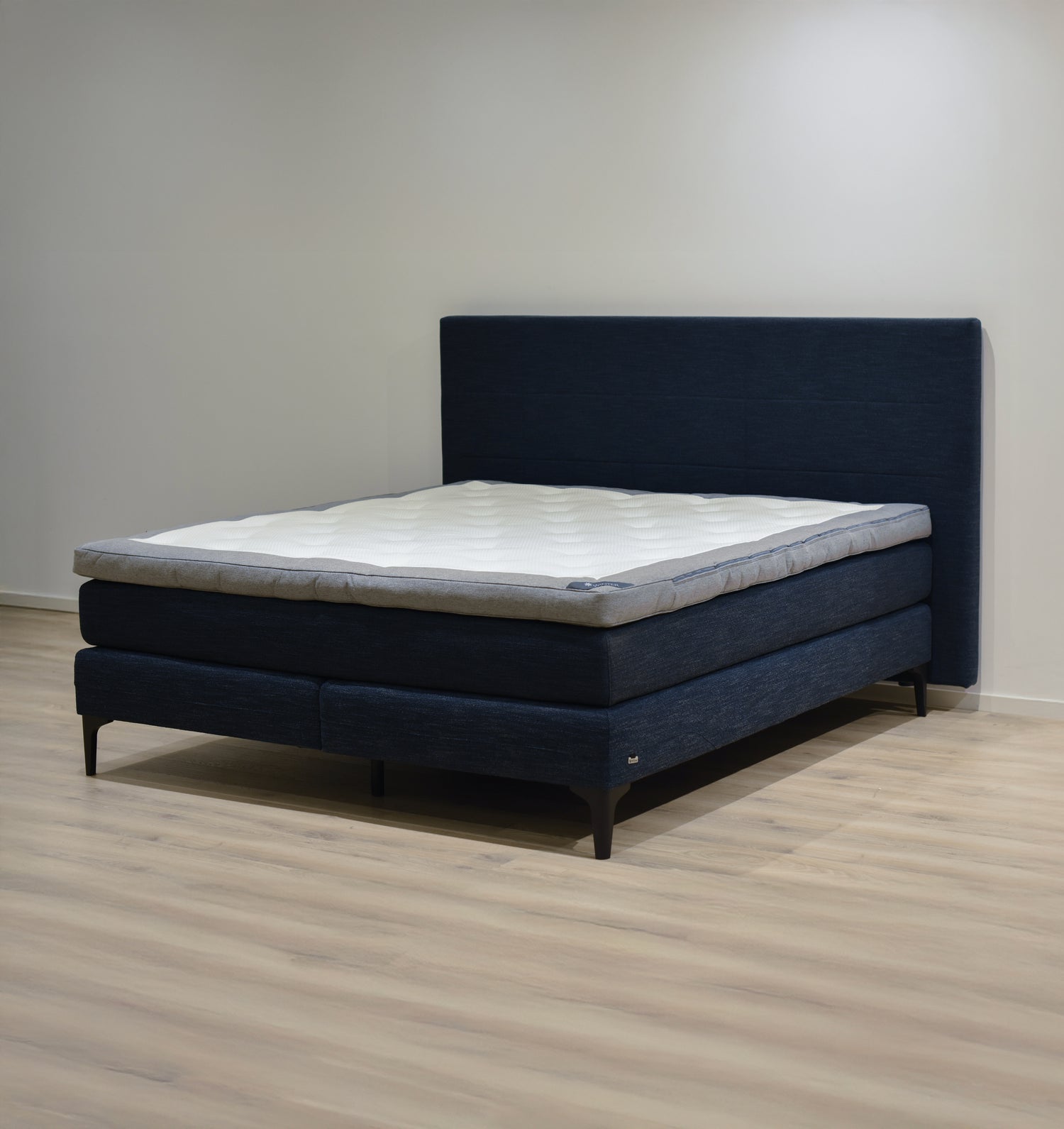 DEMO - Kontinentalsäng Mline