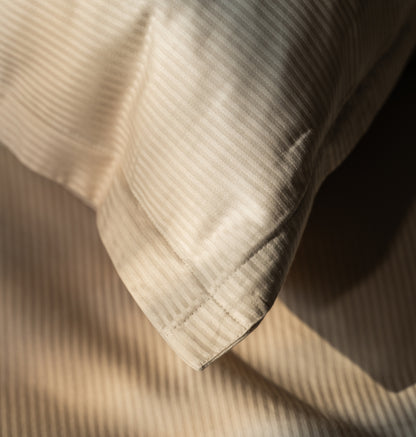 Påslakanset Turistripa Beige