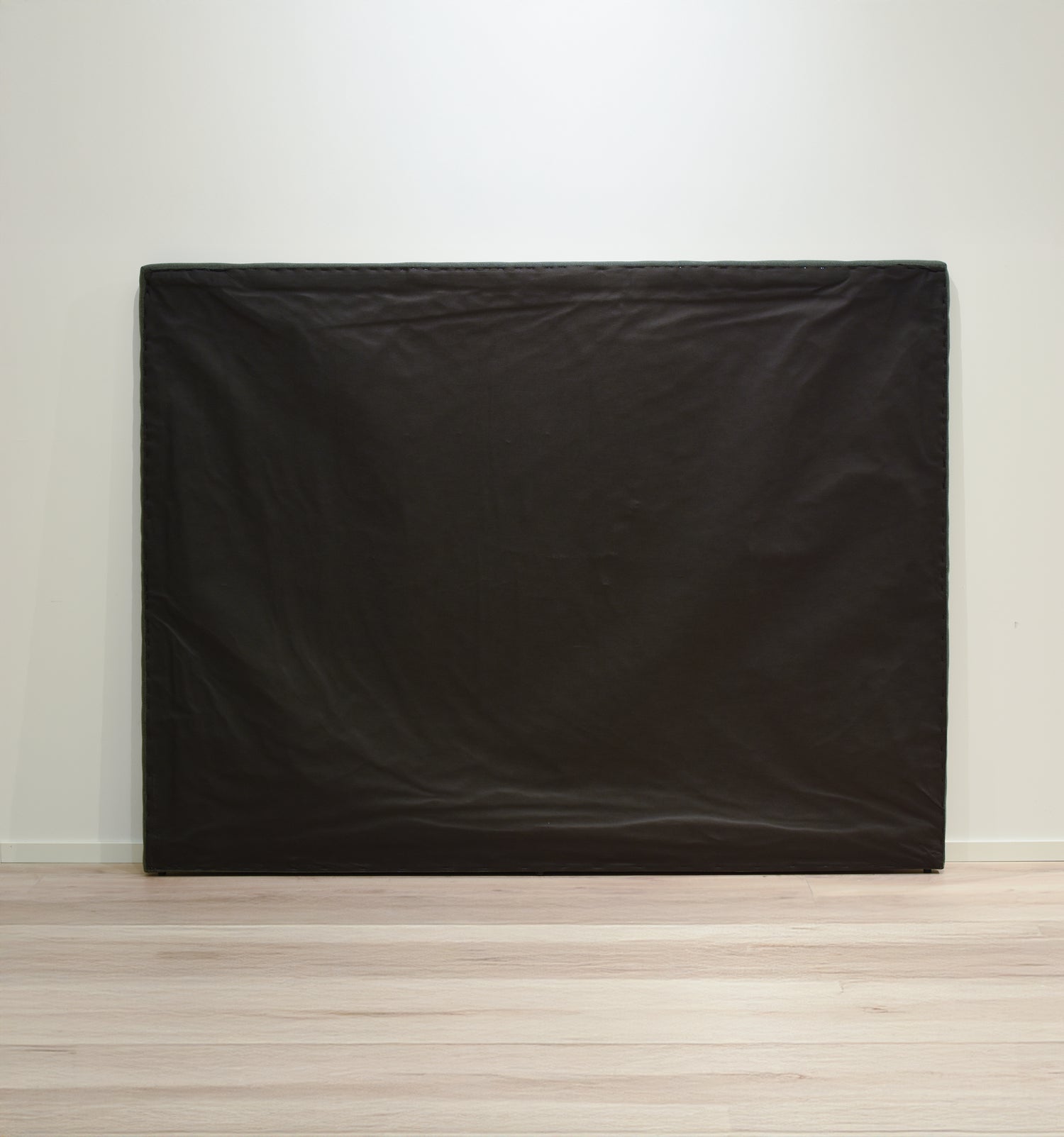 DEMO - Huvudgavel Wall 210cm