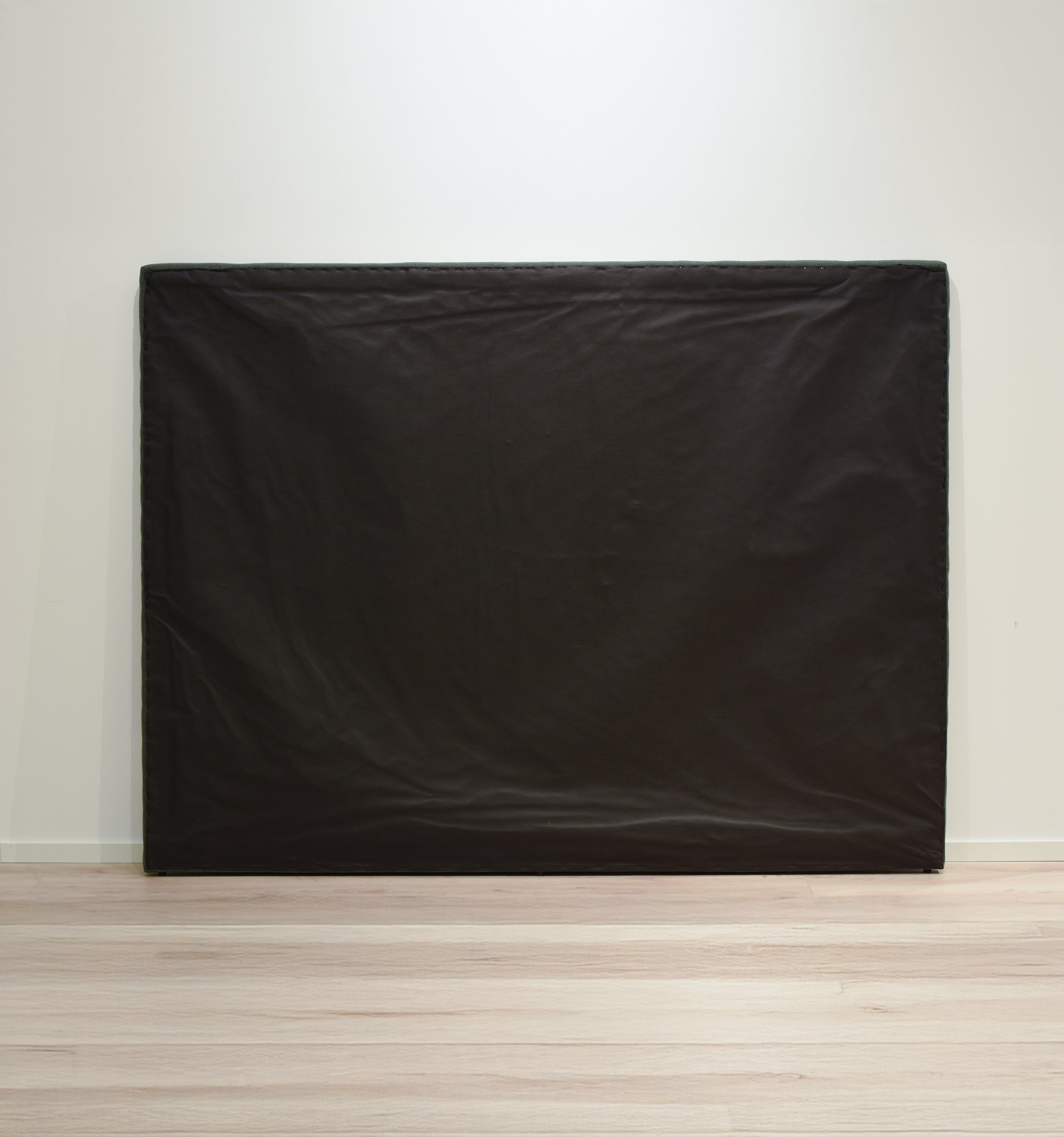 DEMO - Huvudgavel Wall 210cm