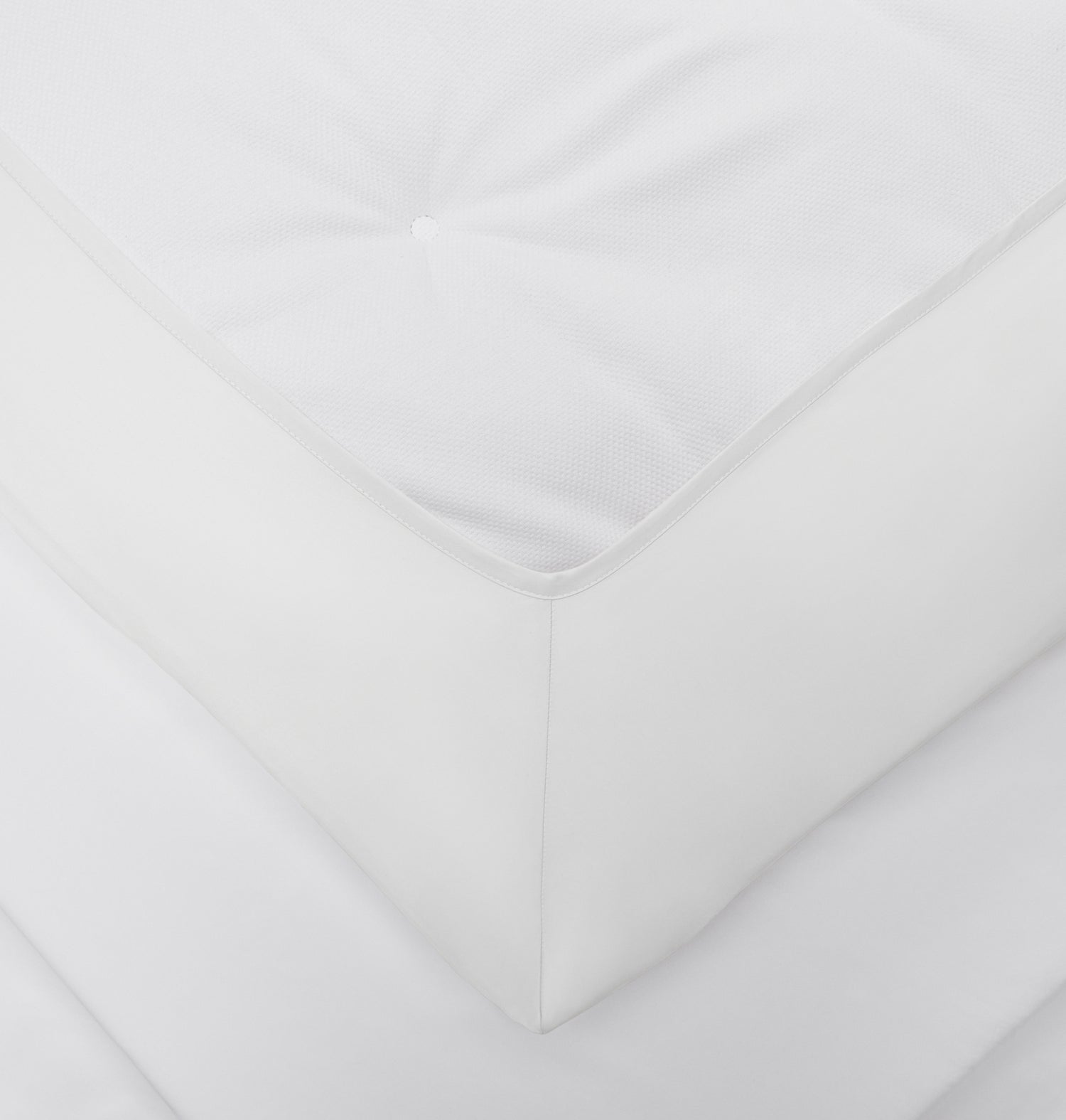 Kuvertlakan Shade Crisp White