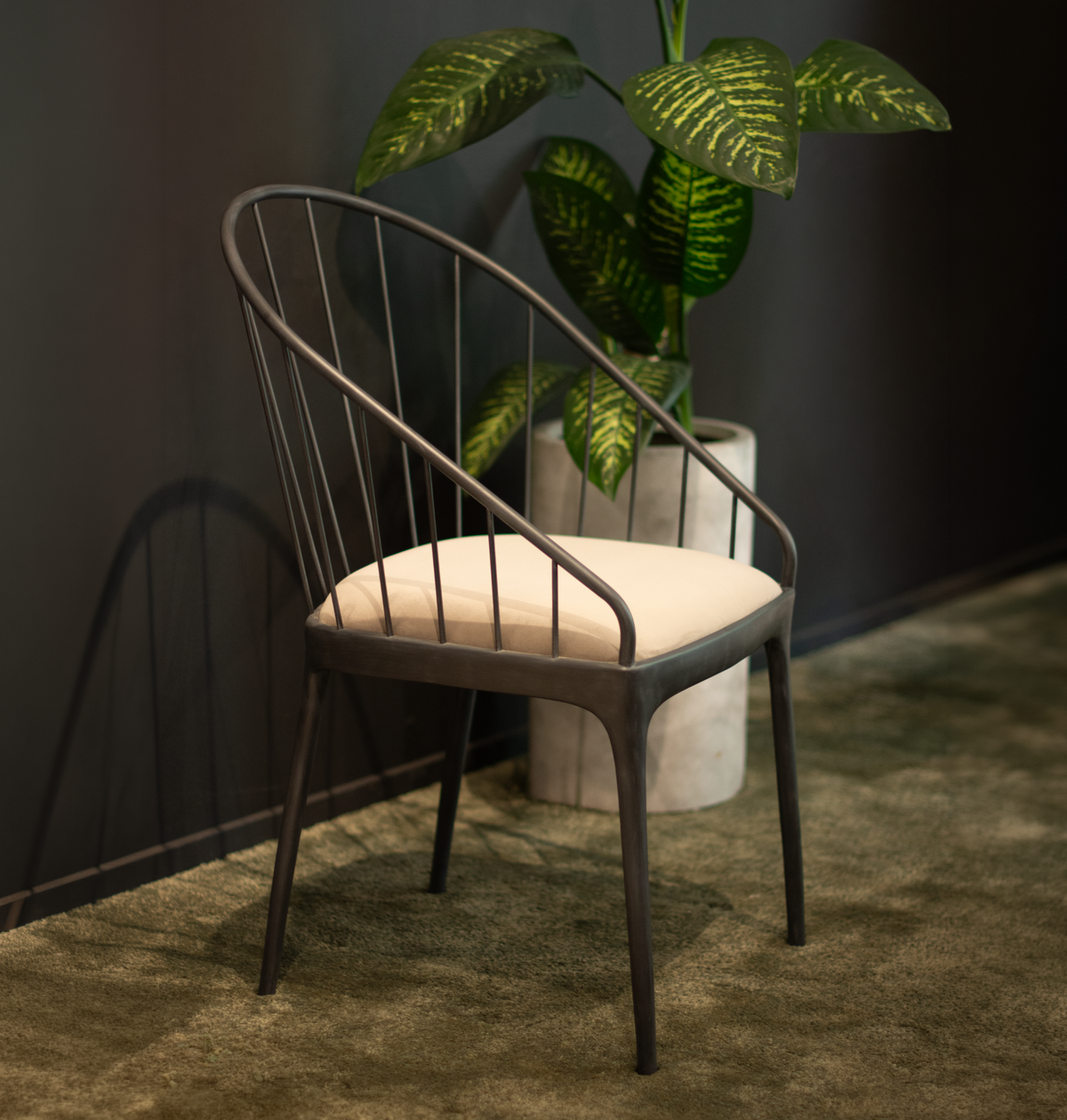 Stol Feel Iron Chair