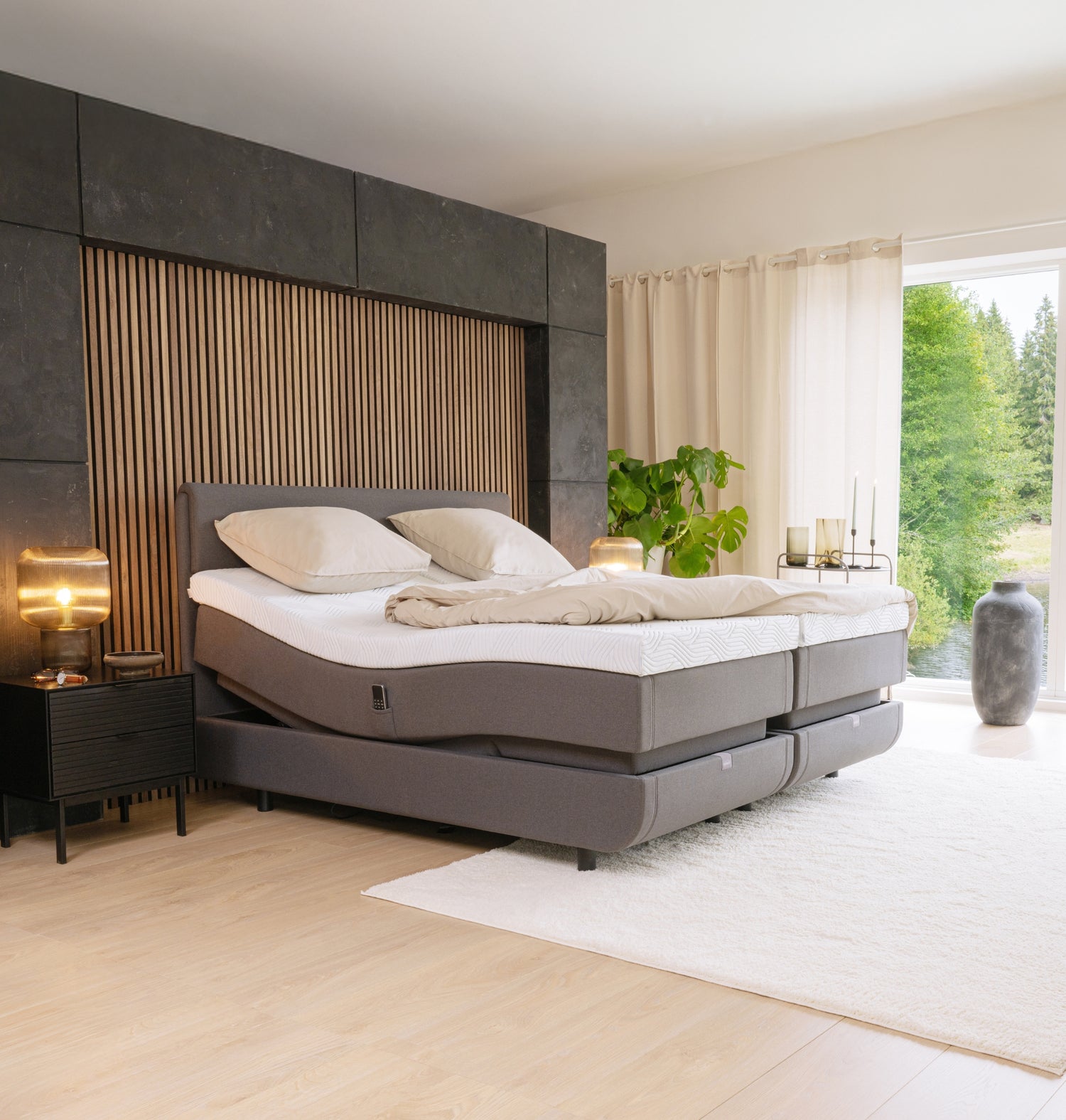 Ställbar säng North