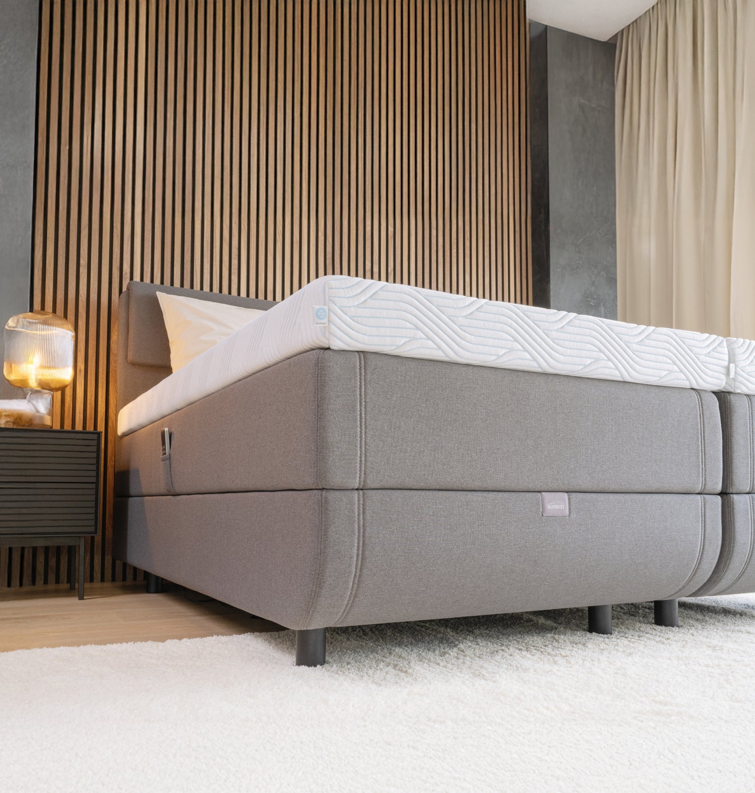 Ställbar säng North