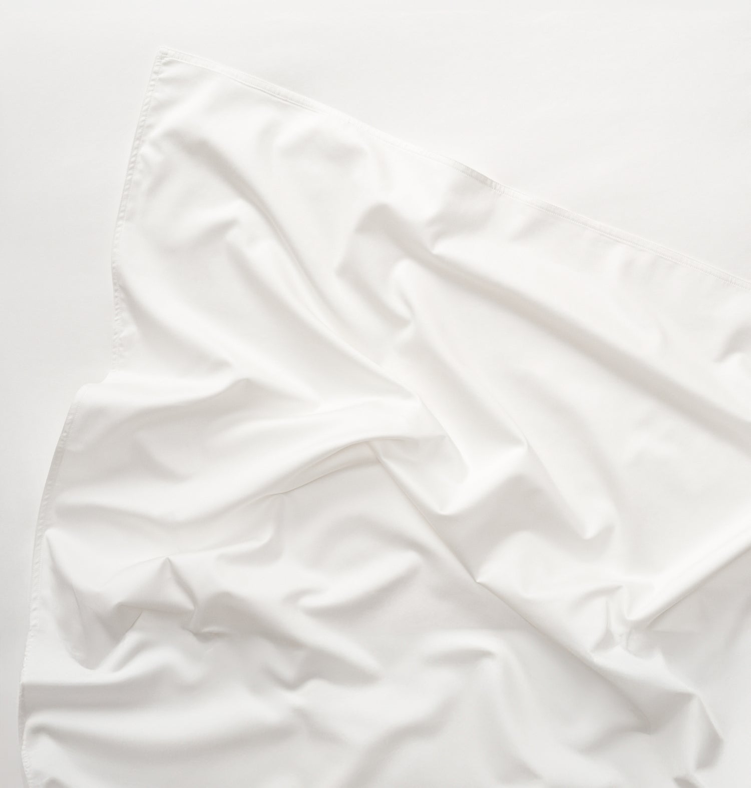 Kuvertlakan Edge Ogland White