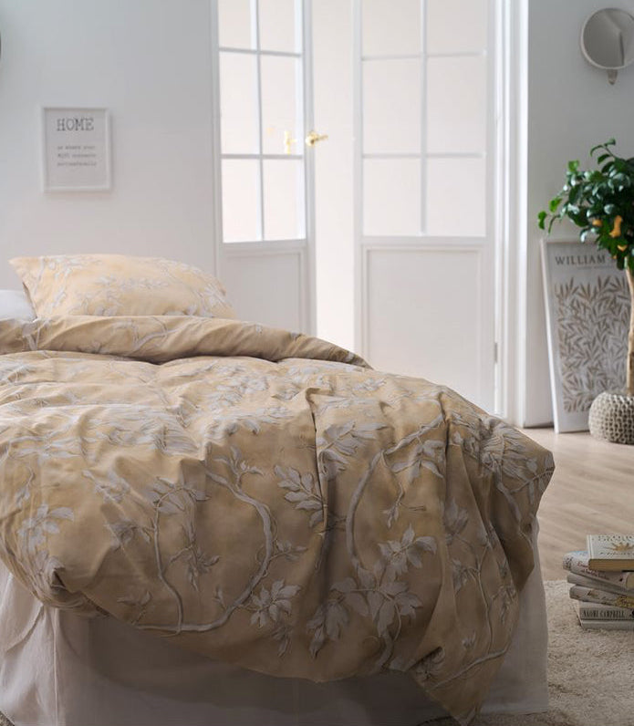 Påslakanset Trailing Tree